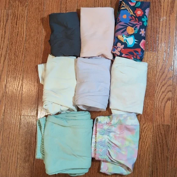 Girls Size 7/8 Clothing Bundle T-shirts Long Sleeves Shorts & Pants - Picture 1 of 16